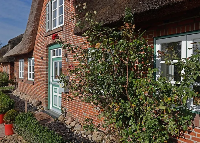 Alte Stellmacherei Historisches Reetdachhaus * Pellworm