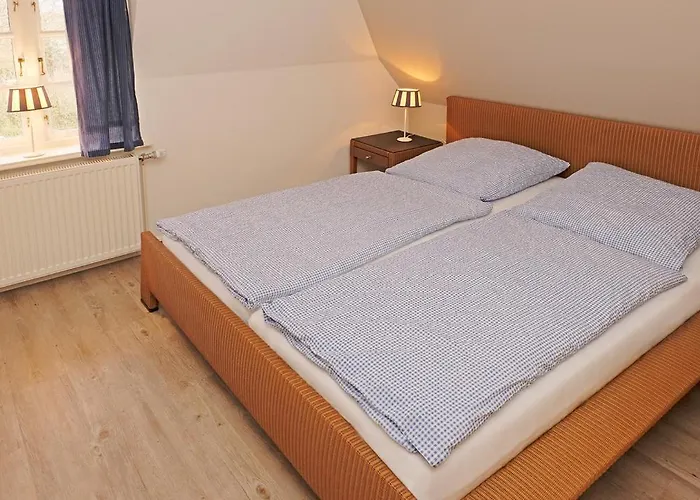 Alte Stellmacherei Historisches Reetdachhaus Pellworm